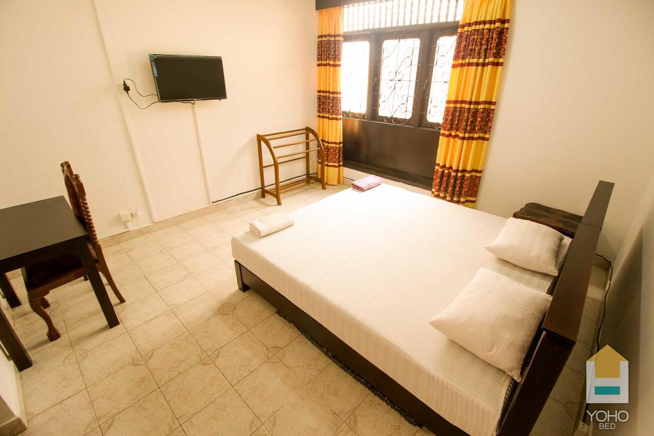 Yoho Relax On Hotel Kolombo Bagian luar foto